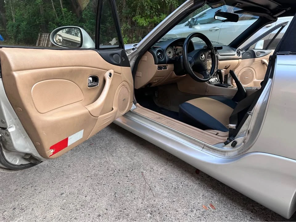 2002 Mazda NB MX-5 Miata - Image 13 of 19