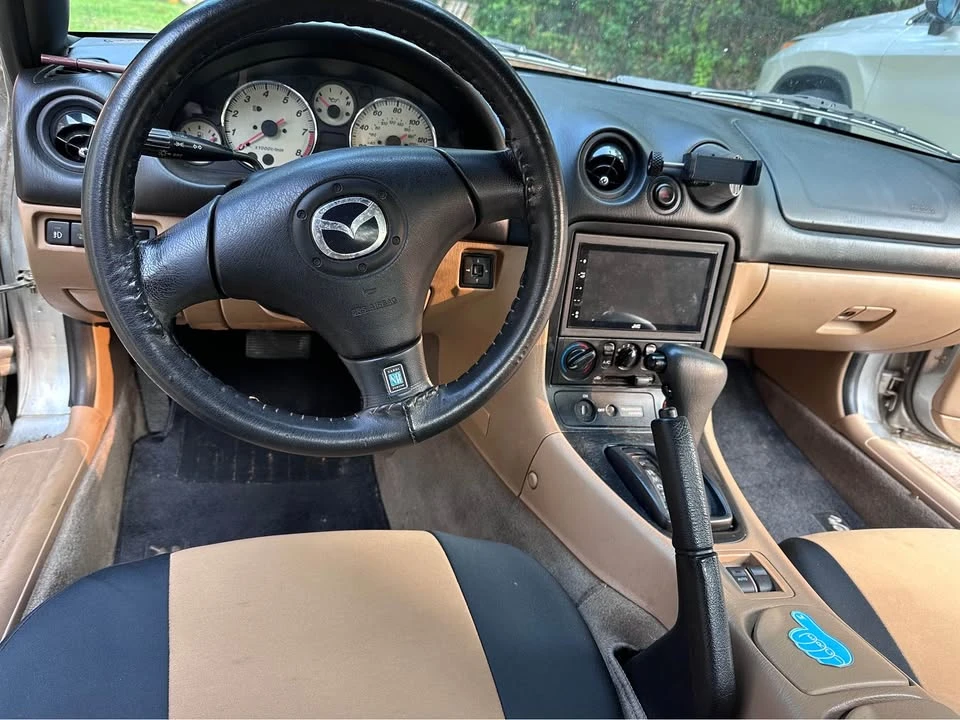 2002 Mazda NB MX-5 Miata - Image 15 of 19