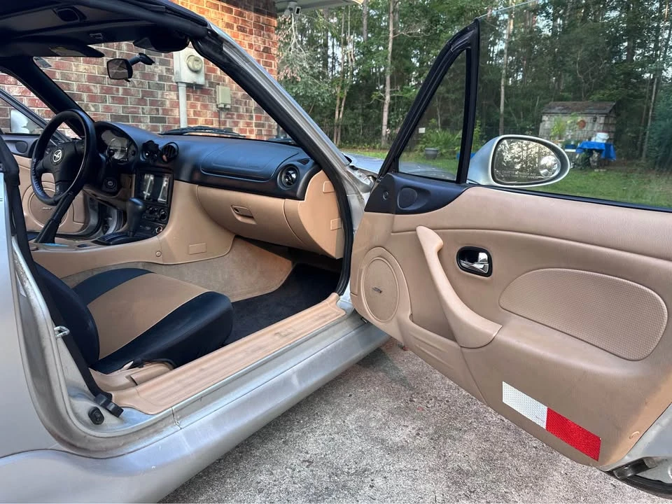 2002 Mazda NB MX-5 Miata - Image 10 of 19