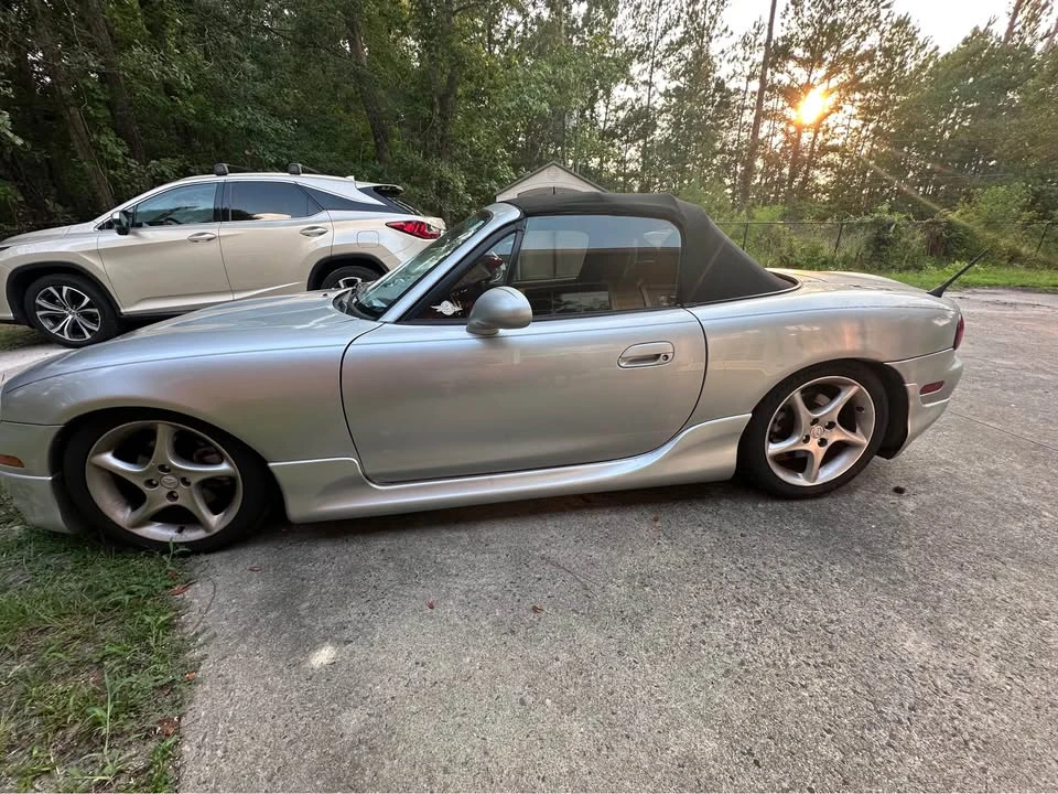 2002 Mazda NB MX-5 Miata - Image 8 of 19