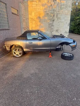 2002 Mazda MX-5 Convertible 2D