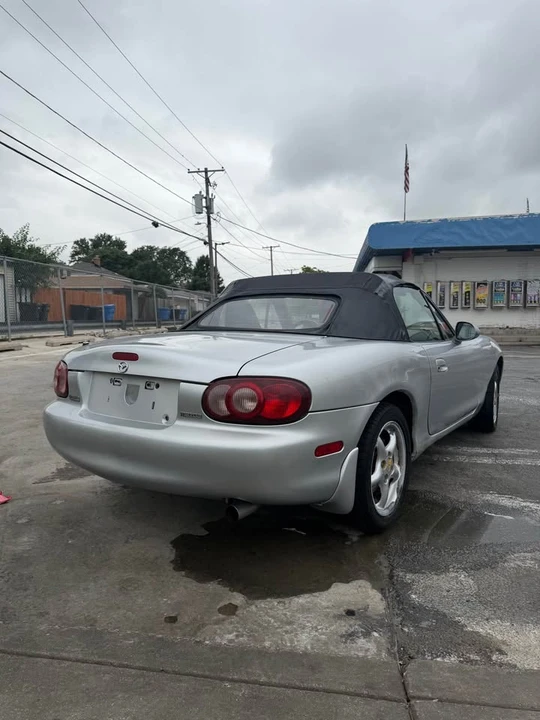 2002 Mazda NB MX-5 Miata - Image 6 of 9