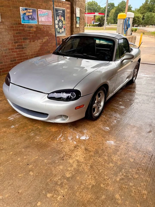 2002 Mazda NB MX-5 Miata - Image 2 of 4