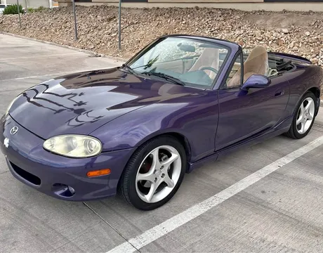 2002 Mazda MX-5 Convertible 2D