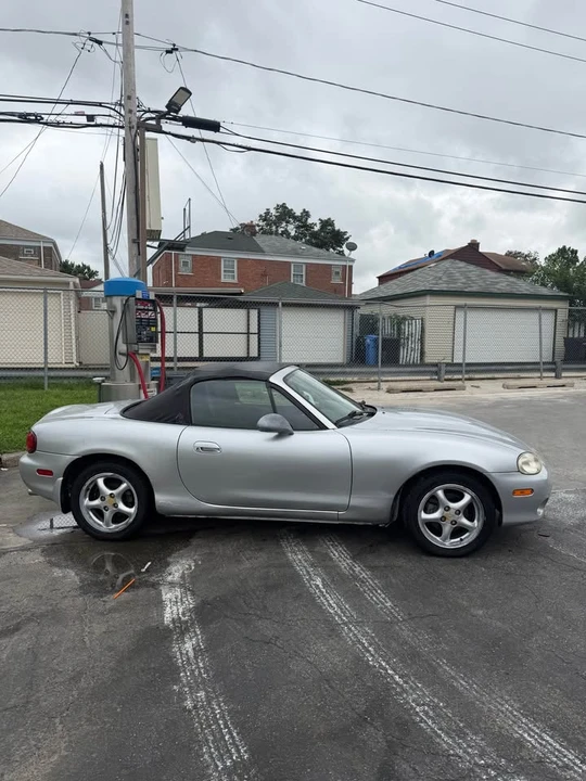 2002 Mazda NB MX-5 Miata - Image 5 of 9