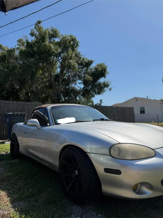 2002 Mazda NB MX-5 Miata - Image 2 of 7