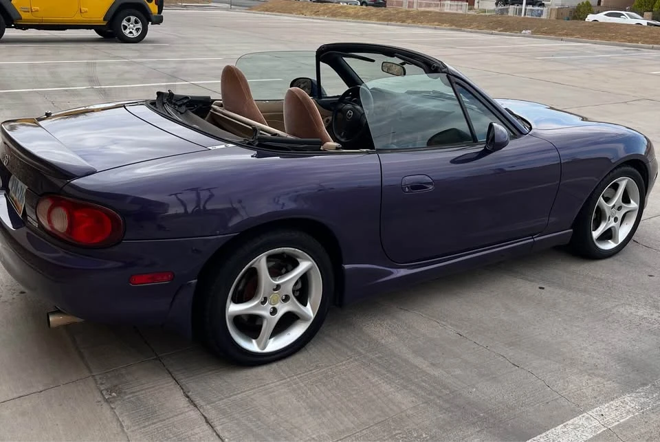 2002 Mazda NB MX-5 Miata - Image 4 of 11