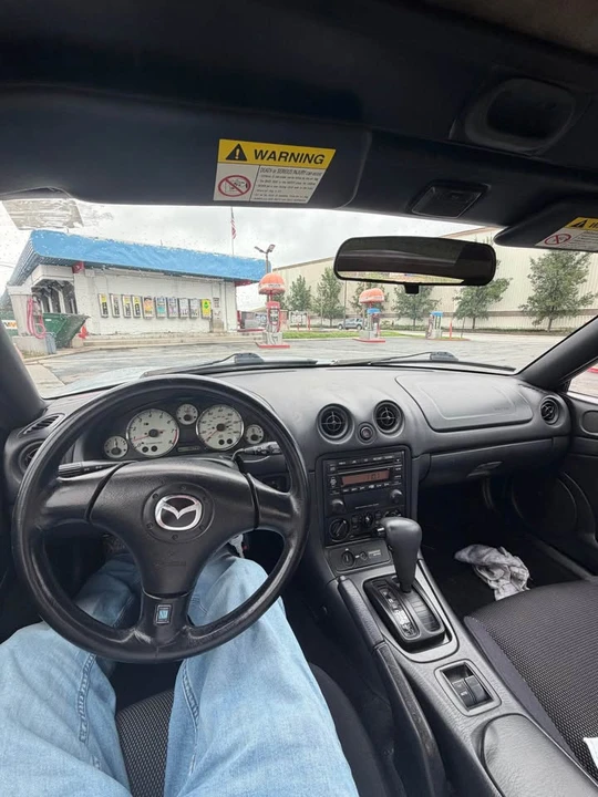 2002 Mazda NB MX-5 Miata - Image 8 of 9