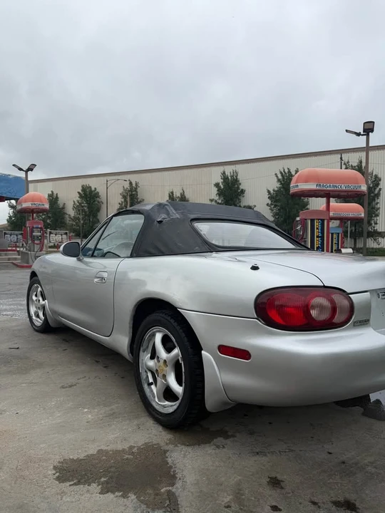 2002 Mazda NB MX-5 Miata - Image 7 of 9