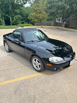 2002 Mazda MX-5 Convertible 2D