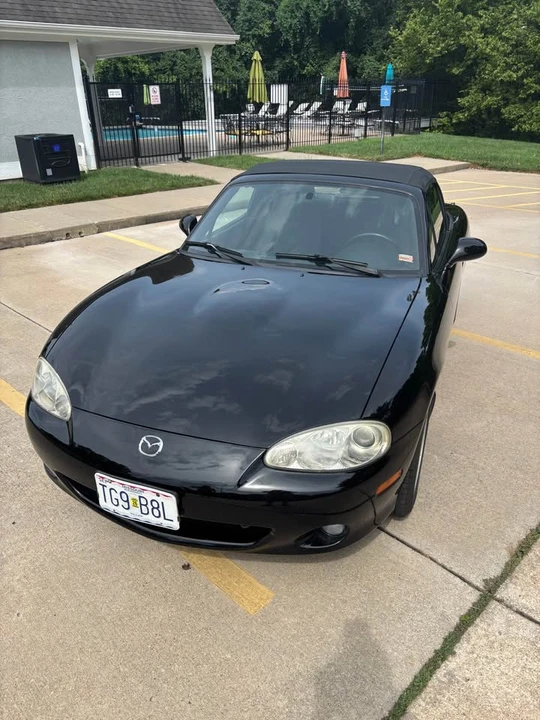 2002 Mazda NB MX-5 Miata - Image 2 of 15