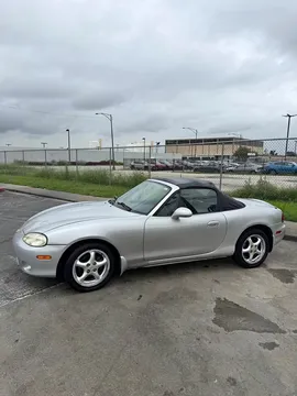 2002 Mazda MX-5 Convertible 2D