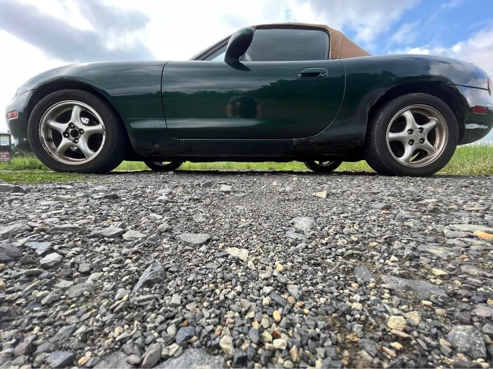 2002 Mazda NB MX-5 Miata - Image 4 of 10