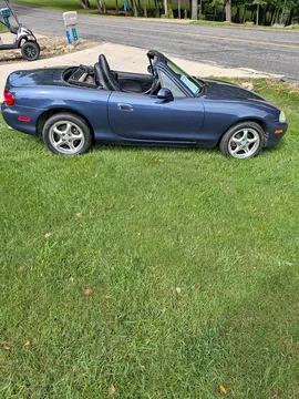 2002 Mazda MX-5 Convertible 2D