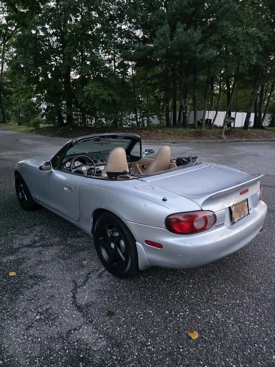 2002 Mazda NB MX-5 Miata - Image 7 of 14