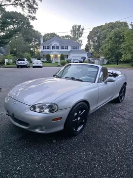 2002 Mazda MX-5 Convertible 2D