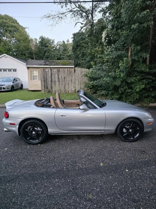2002 Mazda NB MX-5 Miata - Image 4 of 14