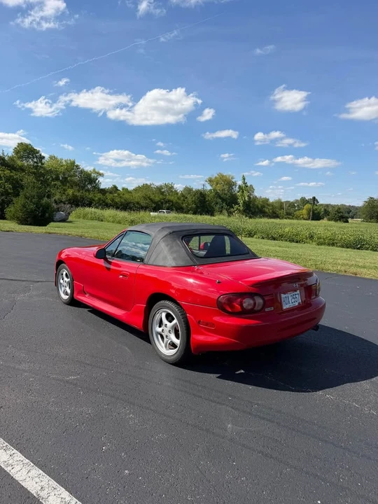 2002 Mazda NB MX-5 Miata - Image 2 of 6