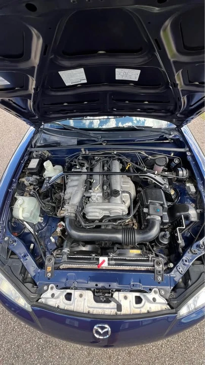 2002 Mazda NB MX-5 Miata - Image 17 of 21