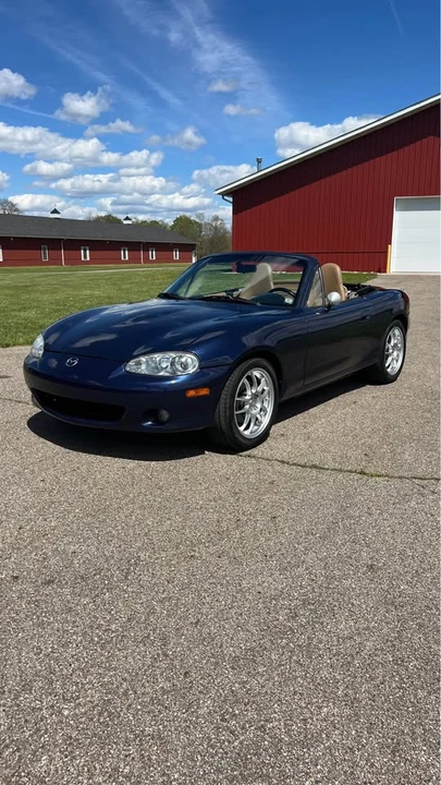2002 Mazda NB MX-5 Miata - Image 11 of 21