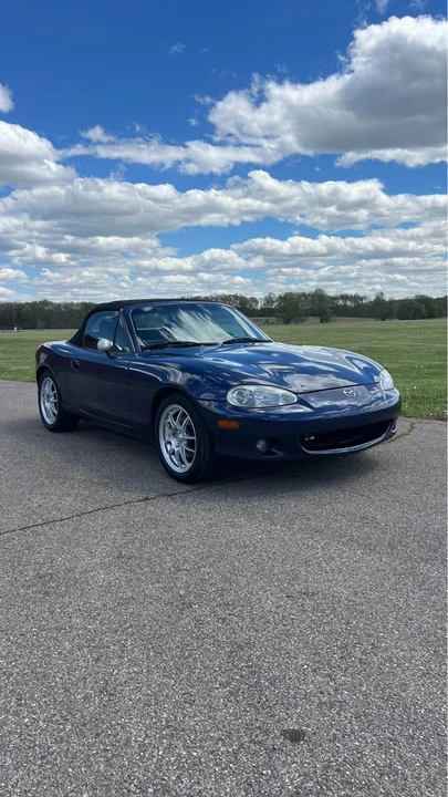 2002 Mazda NB MX-5 Miata - Image 2 of 21