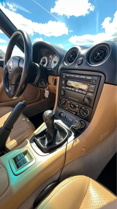2002 Mazda NB MX-5 Miata - Image 15 of 21