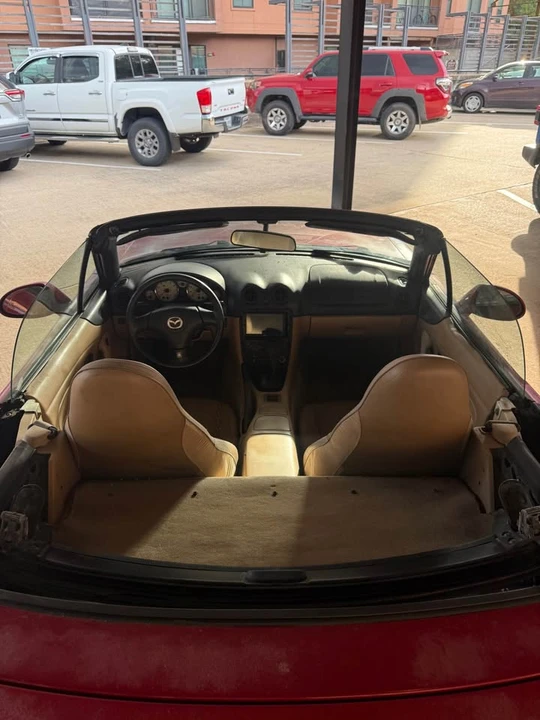 2002 Mazda NB MX-5 Miata - Image 9 of 15