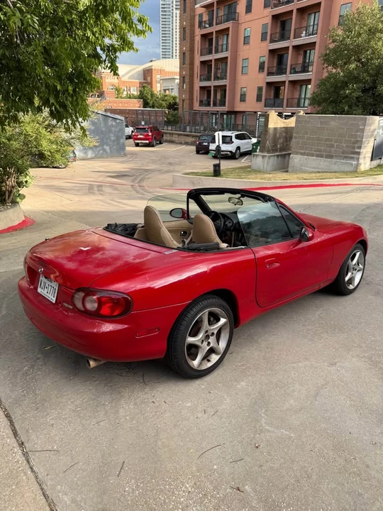 2002 Mazda NB MX-5 Miata - Image 4 of 15