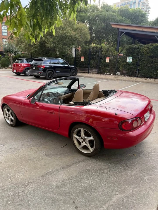 2002 Mazda NB MX-5 Miata - Image 3 of 15