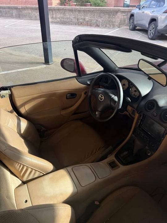 2002 Mazda NB MX-5 Miata - Image 7 of 15