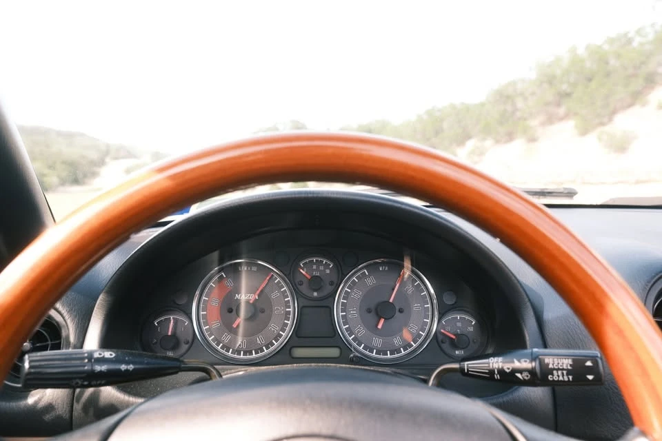 2002 Mazda NB MX-5 Miata - Image 10 of 11