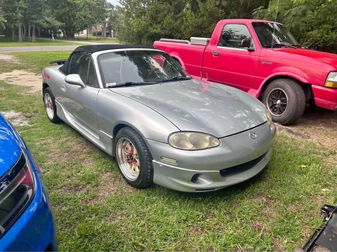 2002 Mazda MX-5 LS Convertible 2D