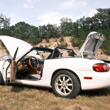 2002 Mazda MX-5 LS Convertible 2D