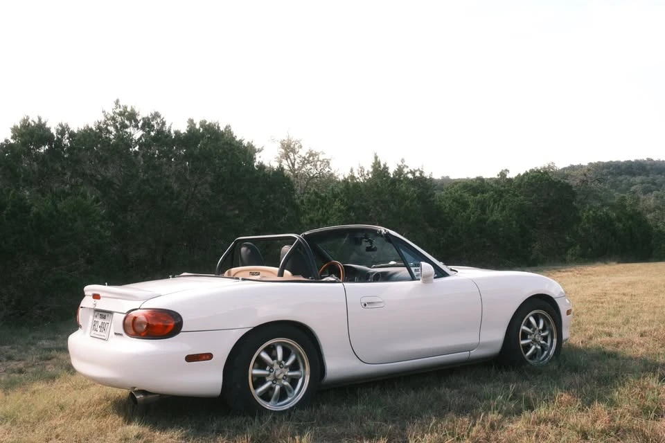 2002 Mazda NB MX-5 Miata - Image 6 of 11
