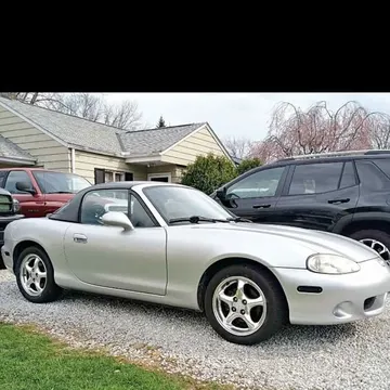 2002 Mazda MX-5 LS Convertible 2D