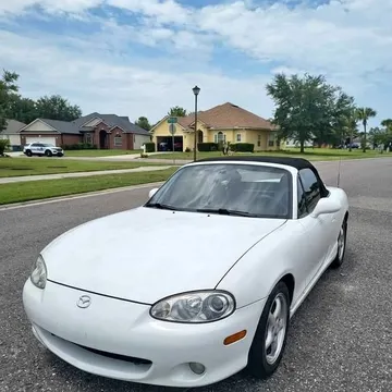 2002 Mazda MX-5 LS Convertible 2D