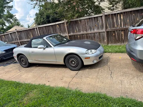 2002 Mazda MX-5 LS Convertible 2D