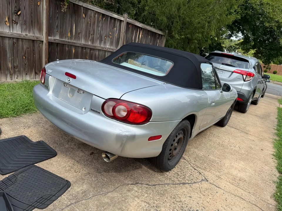 2002 Mazda NB MX-5 Miata - Image 2 of 16
