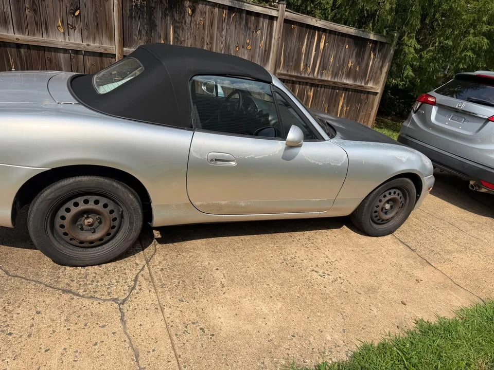 2002 Mazda NB MX-5 Miata - Image 3 of 16