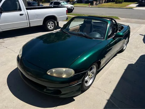 2002 Mazda MX-5 LS Convertible 2D