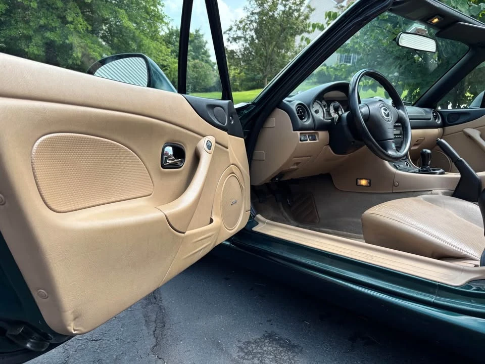 2002 Mazda NB MX-5 Miata - Image 6 of 7