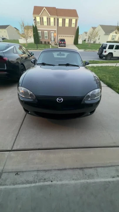 2002 Mazda NB MX-5 Miata - Image 6 of 12
