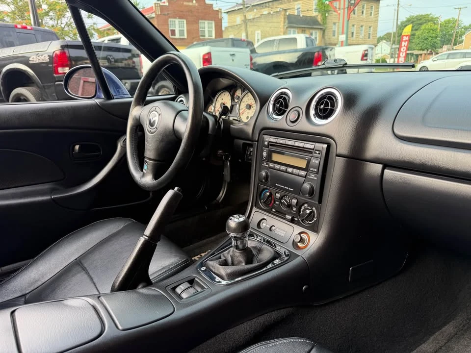 2002 Mazda NB MX-5 Miata - Image 14 of 20
