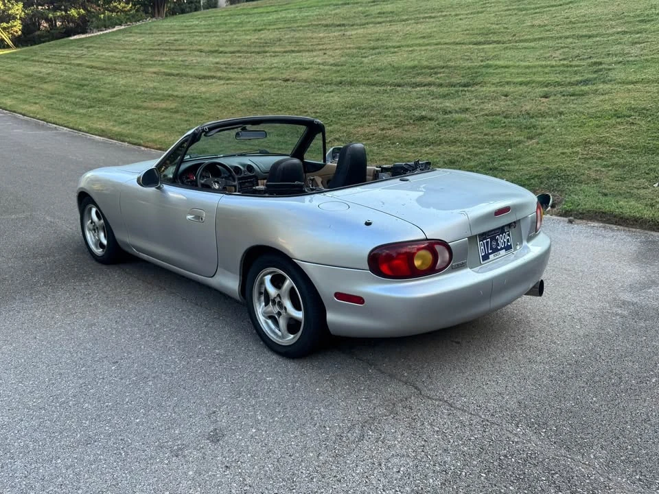 2002 Mazda NB MX-5 Miata - Image 2 of 9