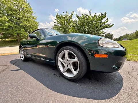 2002 Mazda MX-5 LS Convertible 2D