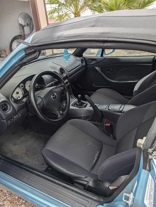 2002 Mazda NB MX-5 Miata - Image 5 of 13