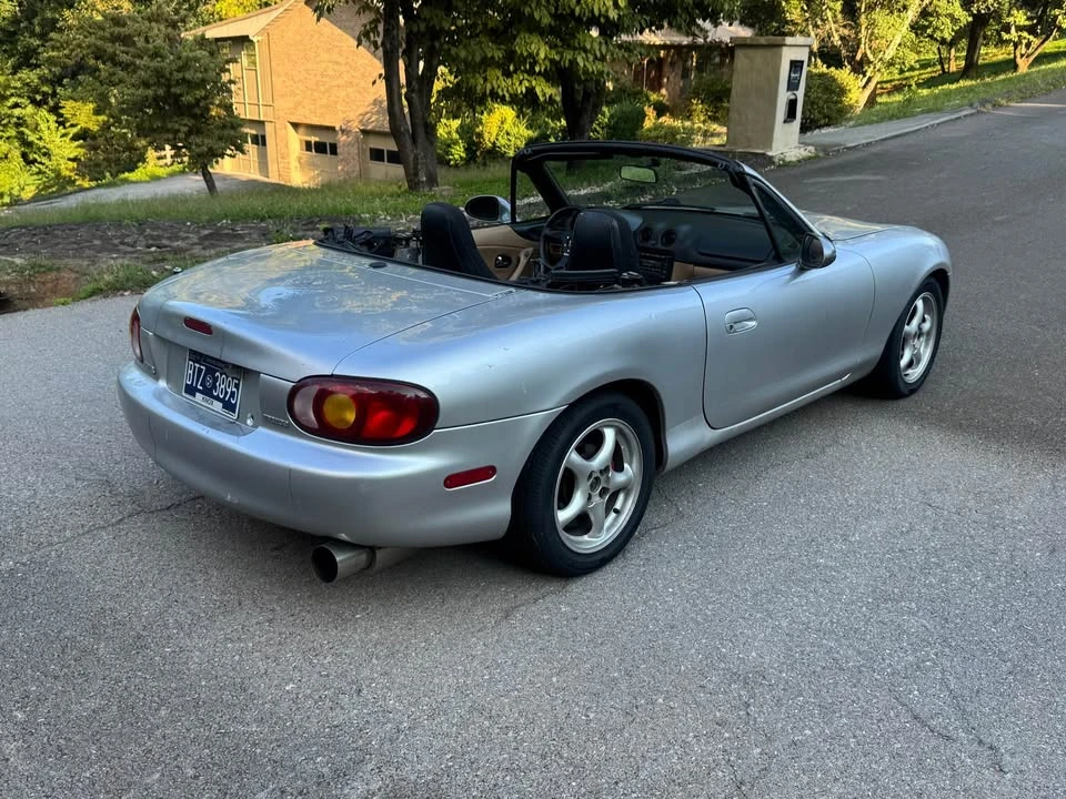 2002 Mazda NB MX-5 Miata - Image 3 of 9