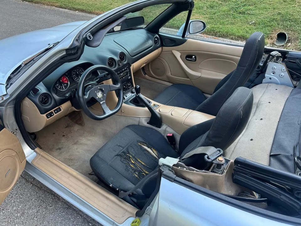 2002 Mazda NB MX-5 Miata - Image 6 of 9