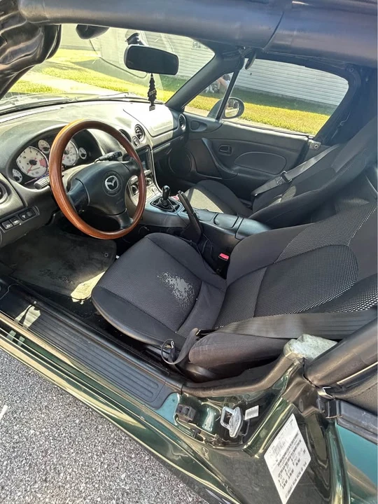 2002 Mazda NB MX-5 Miata - Image 8 of 9