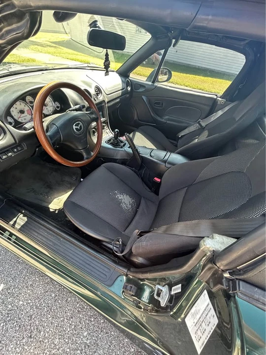 2002 Mazda NB MX-5 Miata - Image 7 of 9